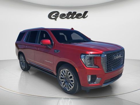 Used 2024 GMC Yukon Denali Ultimate AWD/4WD image 3