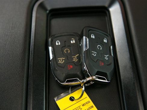 Used 2020 GMC Yukon SLT image 32