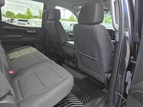 Used 2023 Chevrolet Silverado 1500 LT AWD/4WD image 13