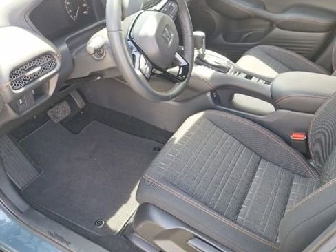 Used 2025 Honda HR-V Sport image 12