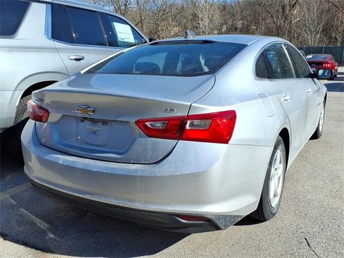 Used 2016 Chevrolet Malibu LS image 4