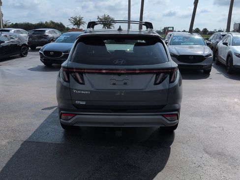 Used 2025 Hyundai Tucson Limited FWD image 5