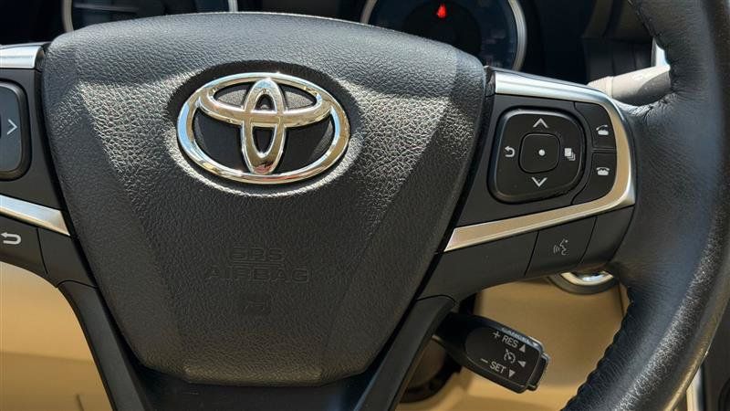 Used 2015 Toyota Camry XLE FWD image 42