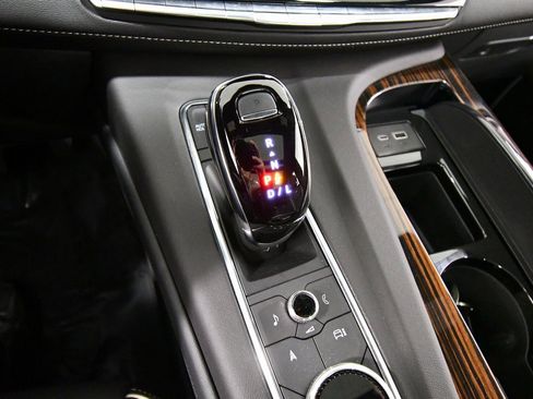 Used 2024 Cadillac Escalade Premium Luxury w/ Performance Package image 29