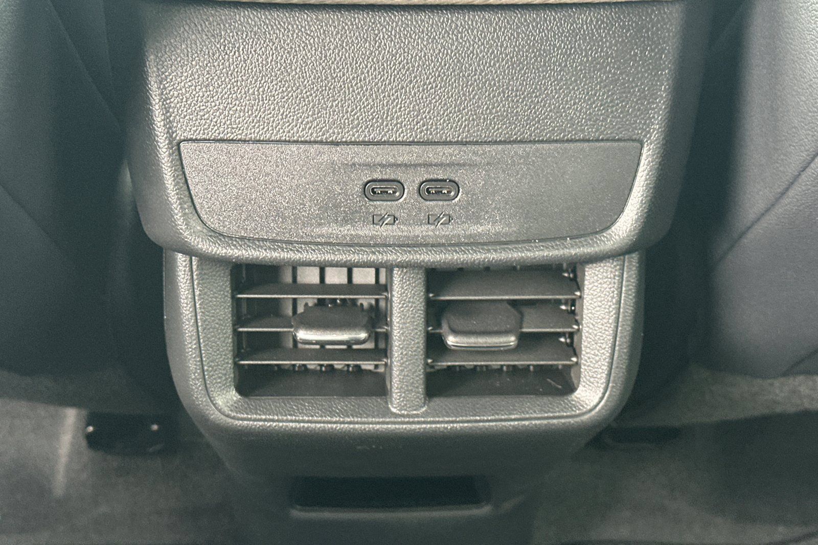 Used 2026 Chevrolet Equinox LT w/ Convenience Package II FWD image 14