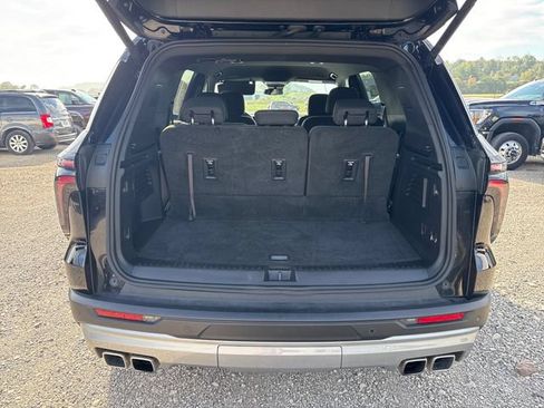 Used 2024 Chevrolet Traverse LT AWD/4WD image 22