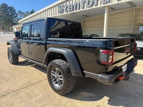 Used 2026 Jeep Gladiator Mojave AWD/4WD image 8