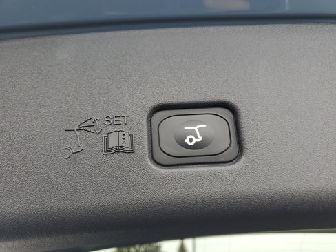 New 2026 Lincoln Nautilus Premier w/ Equipment Group 102A image 34