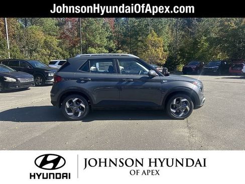 Certified 2026 Hyundai Venue SEL FWD image 14