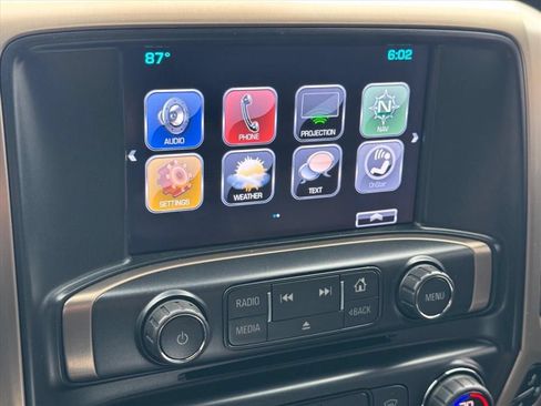 Used 2018 GMC Sierra 1500 Denali w/ Denali Ultimate Package AWD/4WD image 24