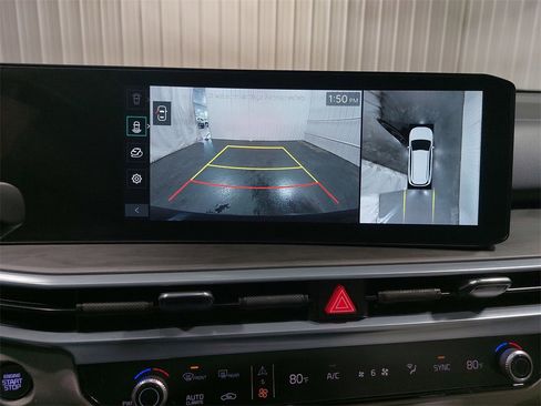 Used 2025 Kia Sorento SX image 48