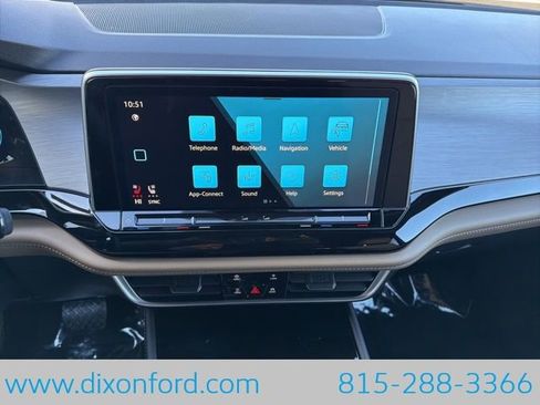 New 2026 Volkswagen Atlas Cross Sport SE AWD/4WD image 11