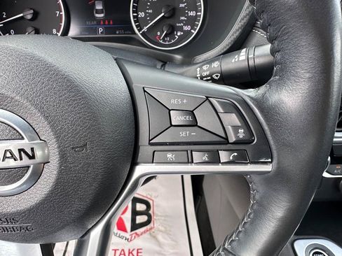 Used 2023 Nissan Sentra SV FWD image 13