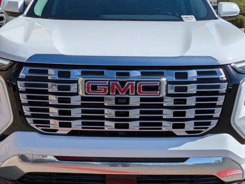Certified 2026 GMC Terrain Denali AWD/4WD image 10