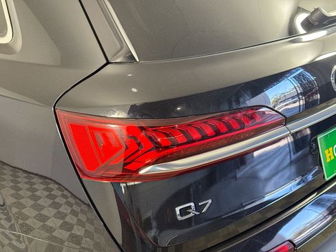 Used 2020 Audi Q7 3.0T Premium w/ Convenience Package image 36