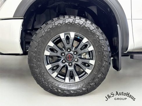 Used 2024 Nissan Titan PRO-4X w/ Pro-4x Utility Package AWD/4WD image 38