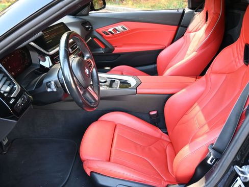 Used 2021 BMW Z4 sDrive30i w/ Premium Package image 18