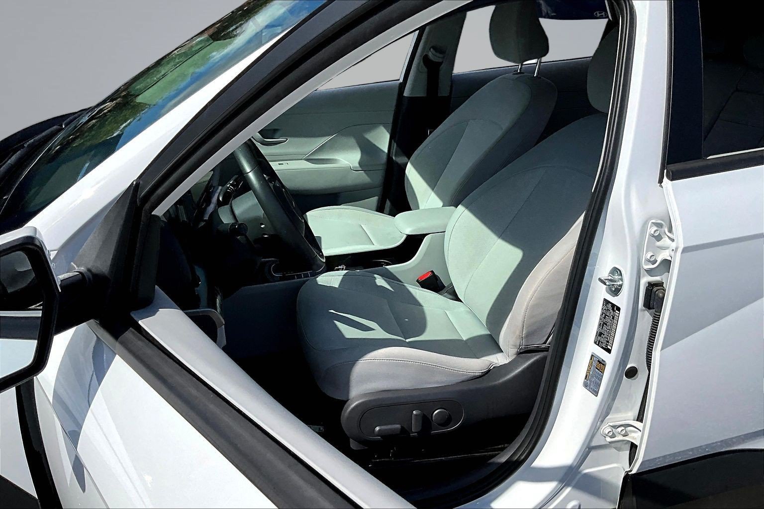 Used 2025 Hyundai Kona SEL AWD/4WD image 19