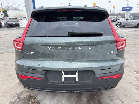 New 2026 Volvo XC40 B5 Core w/ Climate Package AWD/4WD image 7