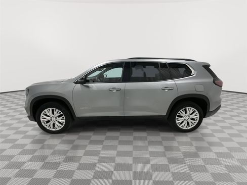 Used 2025 GMC Acadia Elevation w/ Elevation Premium Package image 2