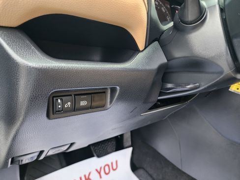 Used 2023 Toyota RAV4 LE AWD/4WD image 36