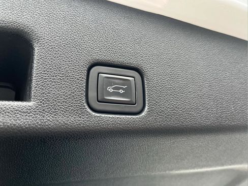 Used 2024 GMC Acadia Elevation w/ Trailering Package image 41