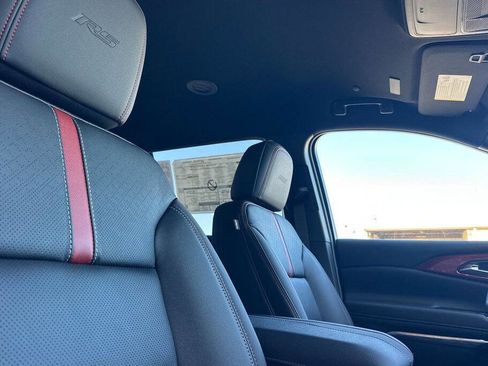 New 2026 Chevrolet Traverse RS image 19