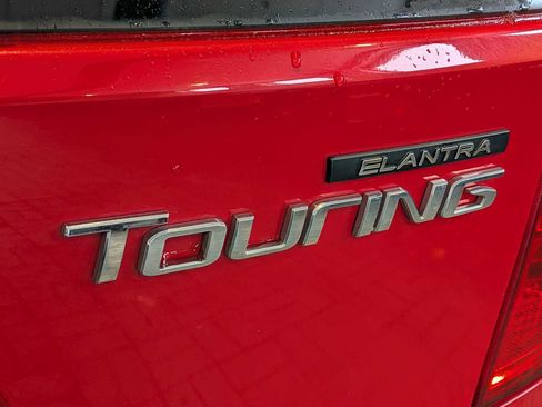 Used 2012 Hyundai Elantra GLS image 12
