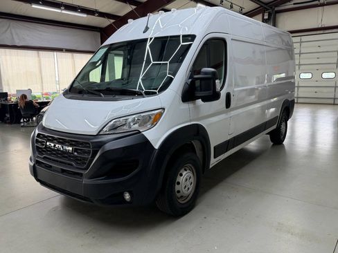 Used 2025 RAM ProMaster 2500 w/ Convenience Group FWD image 5
