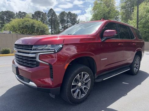 Used 2023 Chevrolet Tahoe LT w/ Luxury Package image 2