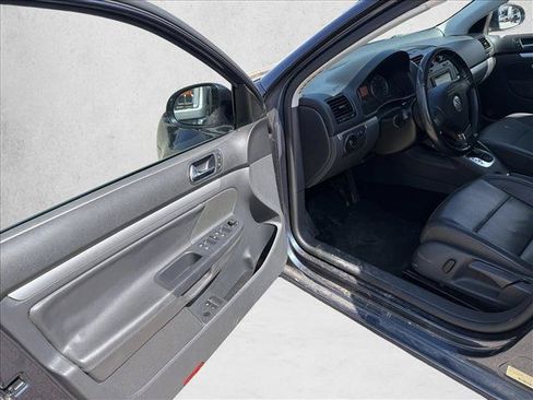 Used 2009 Volkswagen Jetta SE FWD image 10
