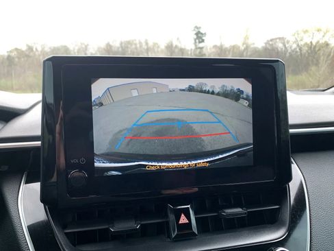 Used 2023 Toyota Corolla SE image 14