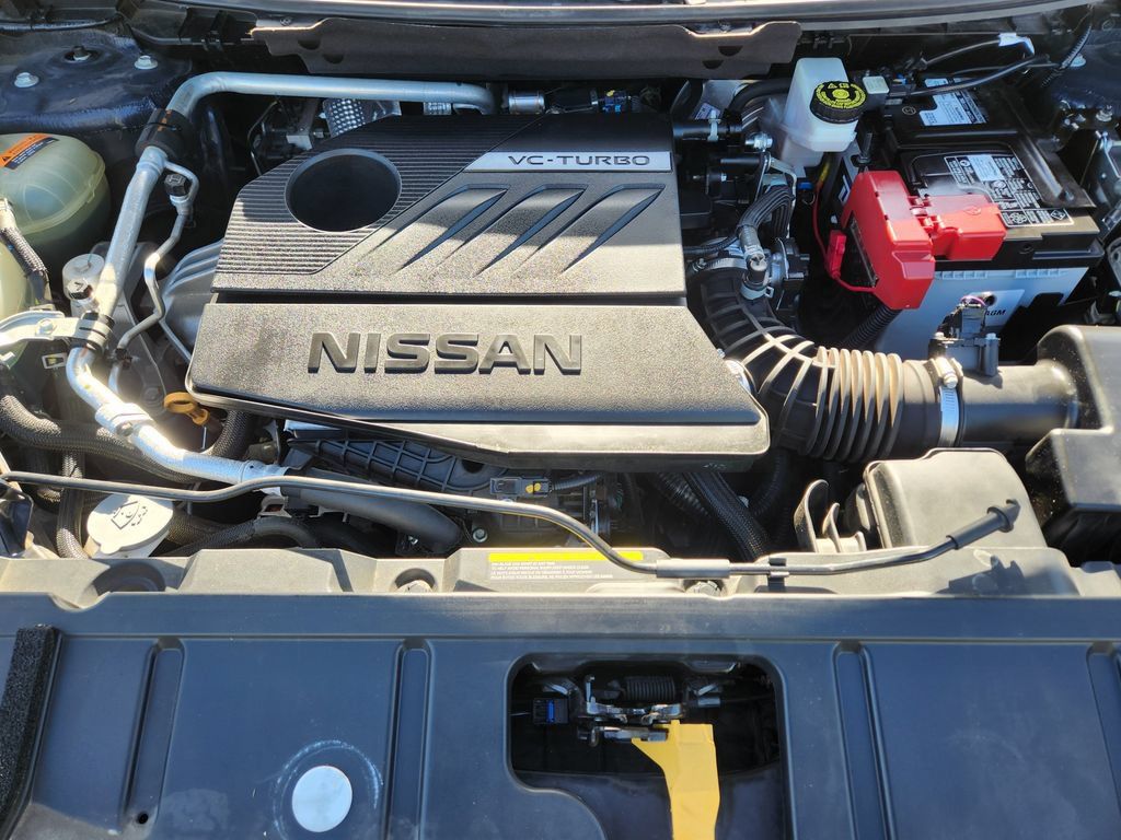 Used 2022 Nissan Rogue SV FWD image 34