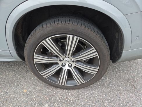 Used 2025 Volvo XC90 B6 Ultra w/ Protection Package Premier image 5