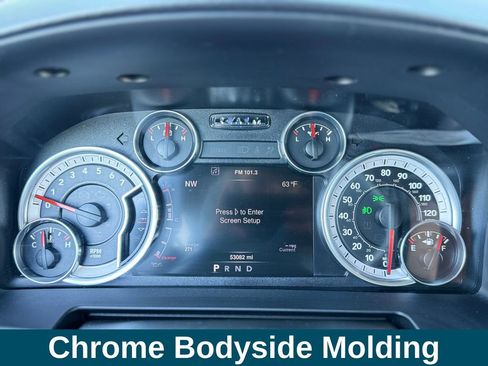 Used 2016 RAM 1500 Laramie AWD/4WD image 10