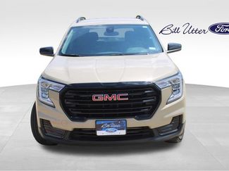 Used 2023 GMC Terrain SLE w/ Elevation Edition FWD video 2