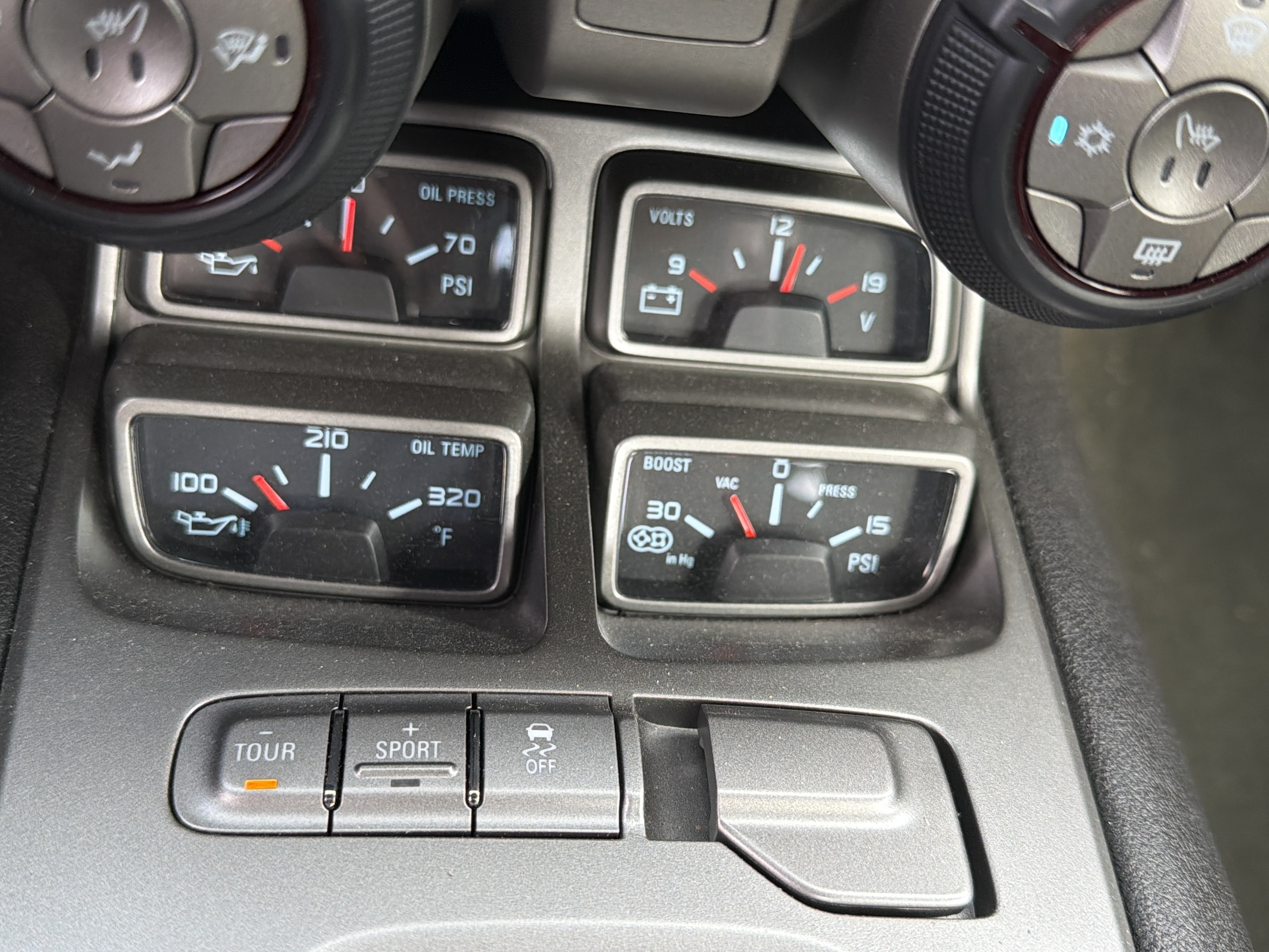 Used 2015 Chevrolet Camaro ZL1 RWD image 24