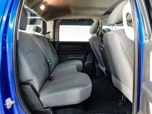 Used 2019 RAM 1500 Express w/ Express Value Package AWD/4WD image 38