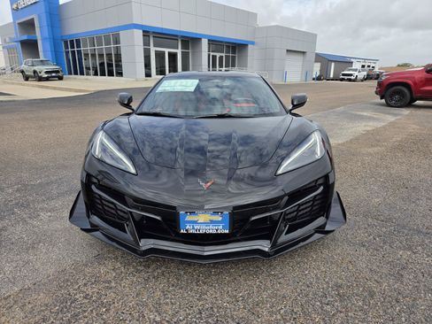 New 2026 Chevrolet Corvette Z06 w/ Z07 Performance Package RWD image 8