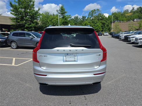 Used 2020 Volvo XC90 T5 Momentum AWD/4WD image 4