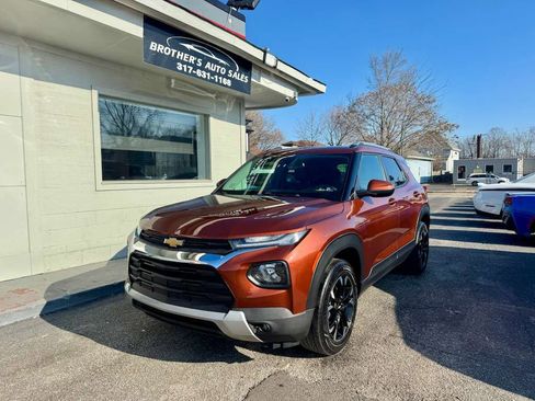 Used 2021 Chevrolet TrailBlazer LT w/ Convenience Package image 3