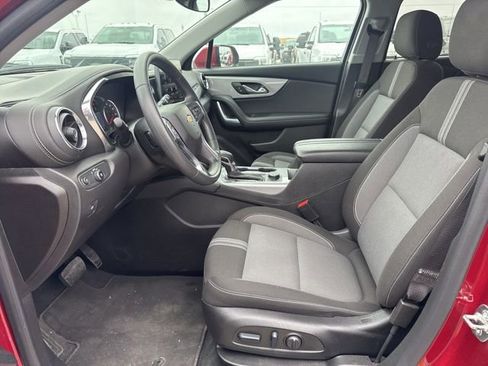 Used 2025 Chevrolet Blazer LT image 2