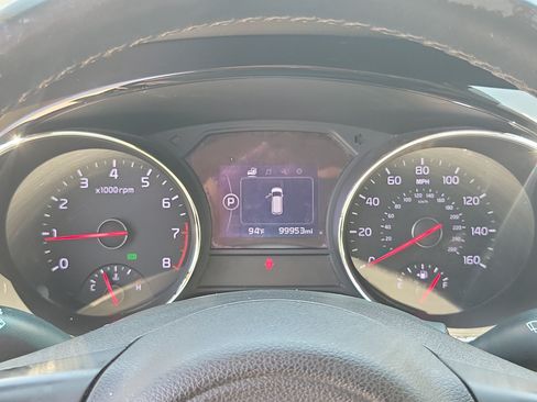Used 2016 Kia Sedona EX FWD image 20