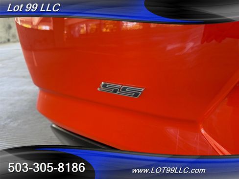 Used 2020 Chevrolet Camaro SS RWD image 44