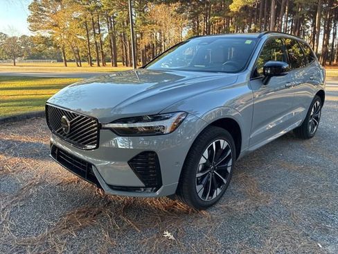 Used 2026 Volvo XC60 B5 Plus w/ Protection Package Premier image 7