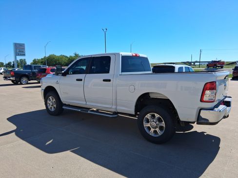Used 2024 RAM 2500 Big Horn w/ Off Road Package AWD/4WD image 6