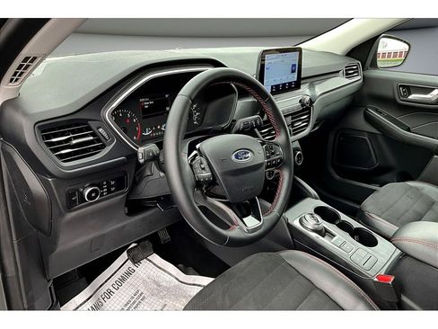 Used 2022 Ford Escape SEL w/ SEL Stealth AWD Package image 15