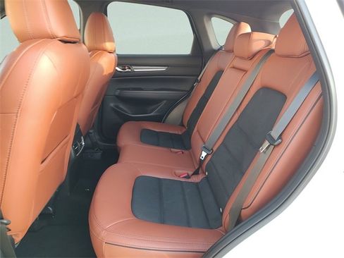 Used 2025 MAZDA CX-5 Carbon Edition image 18