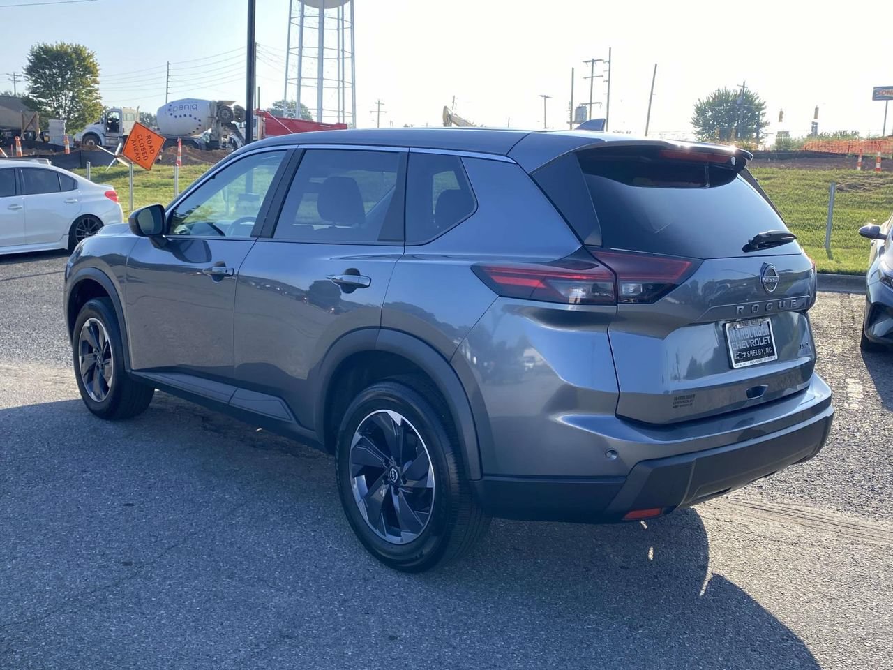 Used 2025 Nissan Rogue SV FWD image 6