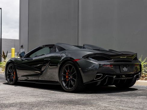 Used 2019 McLaren 570S Spider RWD image 40